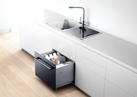 家用净水机J306和家用洗碗机W702构成的专业厨房洗净系统